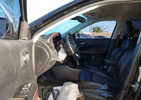 2019 Jeep Compass Trailhawk 4X4 из США, поврежденный, VIN 3C4NJDDBXKT807945